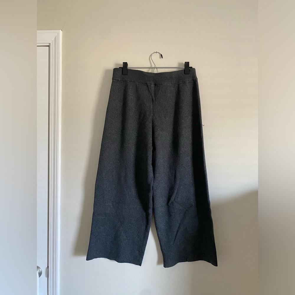 Loft Women’s Pull On Cropped Lounge Pants Size Medium